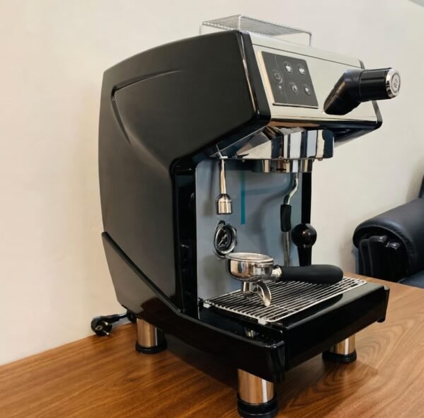 WhatsApp Image 2026-04-11 at 11.51.51 PM (1) Ferrati Ferro FCM-3200B Espresso Machine